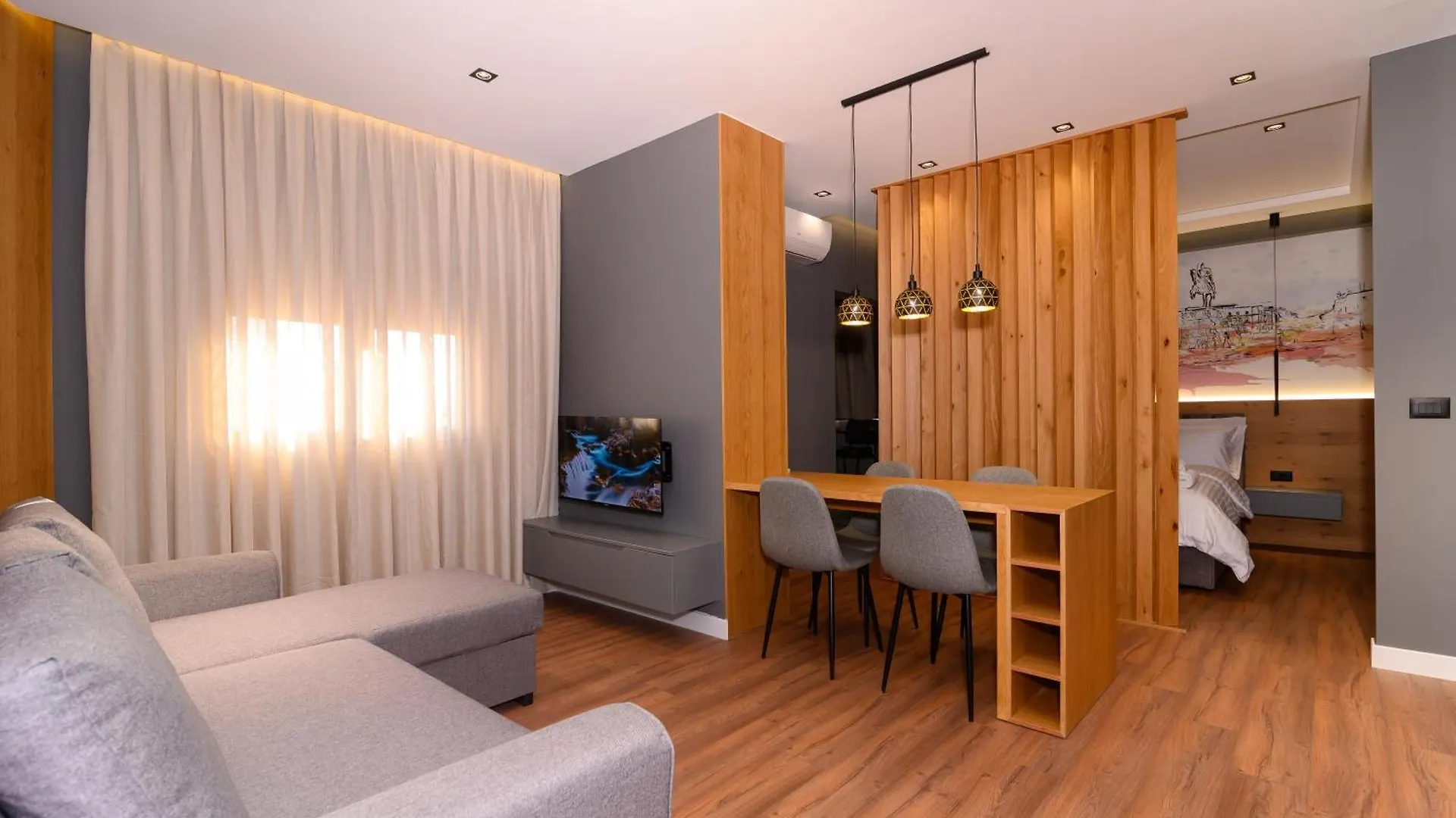 Adore Home Tirana 0*,
